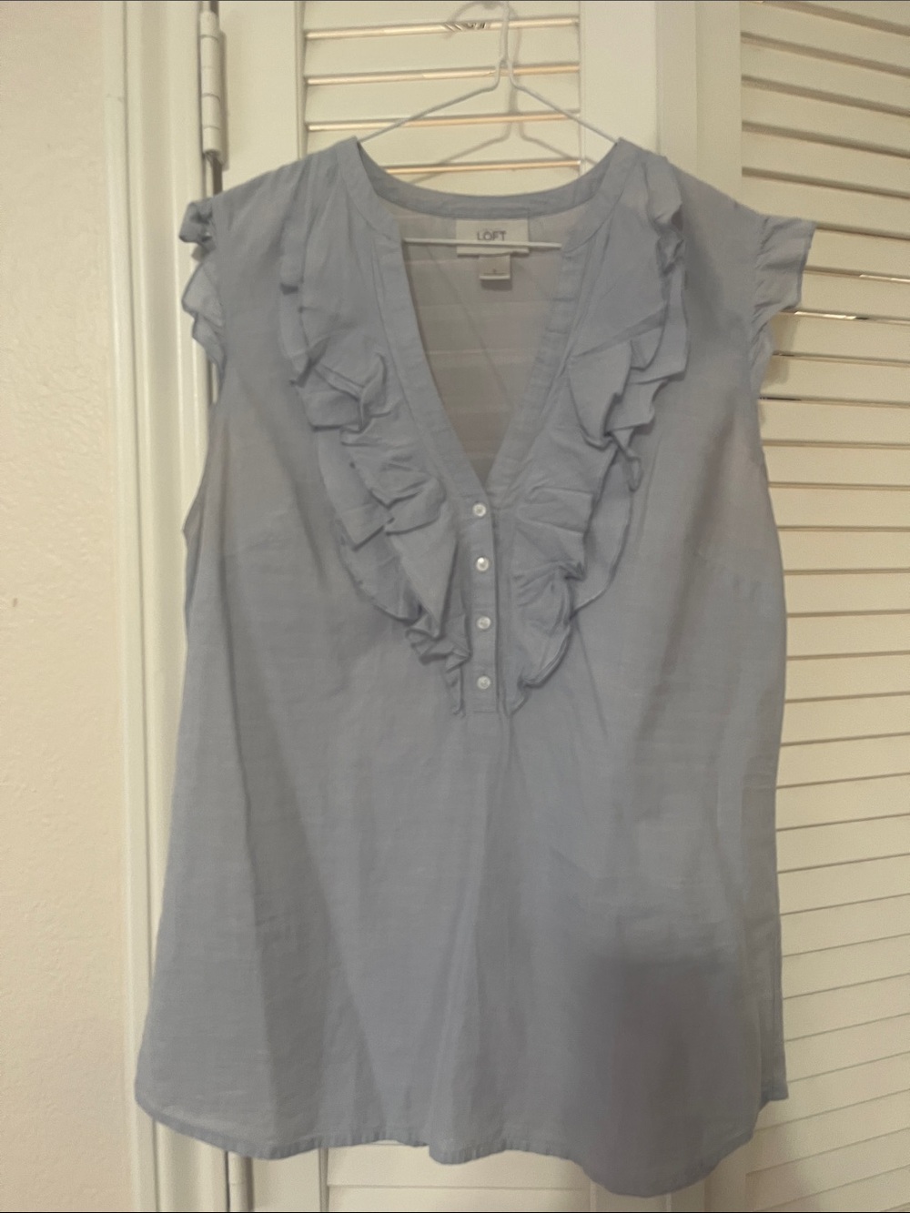 LOFT Pale Gray Ruffle V-Neck Sleeveless Blouse